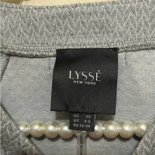 Lysse  Shirt Women's Size XS Thick Heavyweight Top Gray Patterned Side Zip Blouse