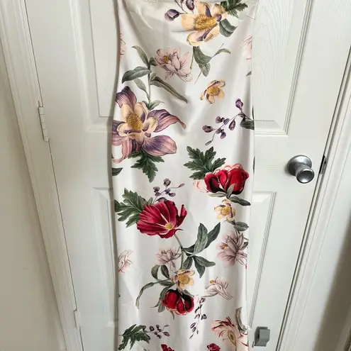 Meshki Like New  Dress