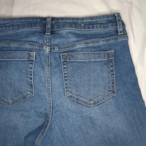 Vince Camuto  straight jeans with red piping