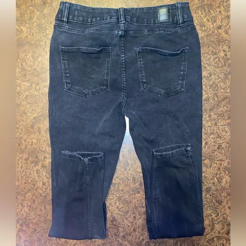 Ellen Tracy Cora skinny jeans in black - size 8