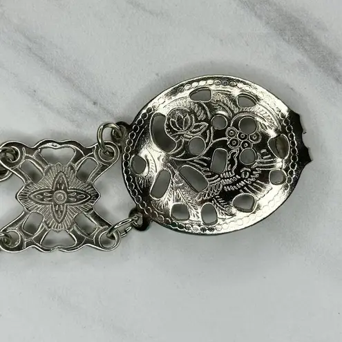 Ornate Silver Tone Flower Chain Belt Double Hook Decorative One Size ✨