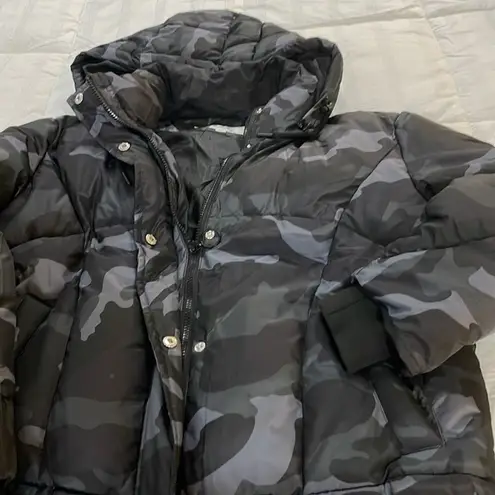 Sebby 𝅺 camo puffer jacket