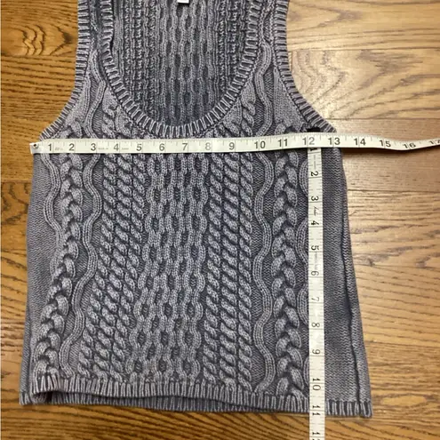 Miou Muse cable knit tank. Size Small Gray