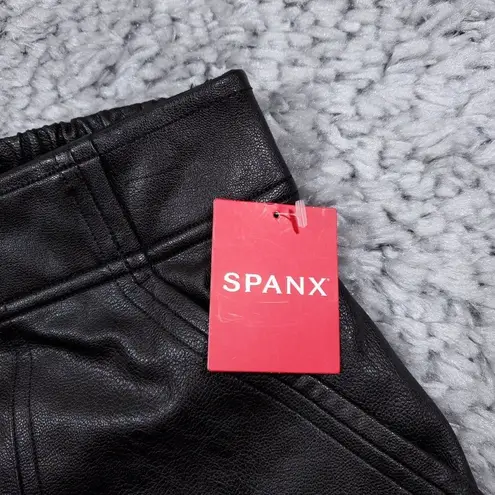 Spanx  Leather Like Jogger Size Medium Black High Rise Faux 20283R Pull On