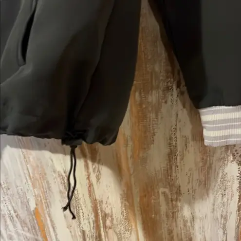 Avia Avía Colorblock Half-Zip Hoodie in Purple, Gray, White