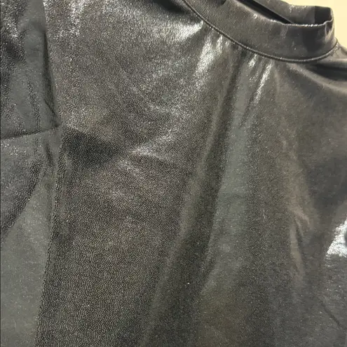 Halara NWT  size M stretch shiny dusk black Sleeveless Top. Cropped high collar