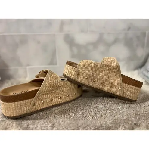 Hey Girl by Corkys Wannabe Womens Woven Platform Slide Sandals Buckle Tan Size Size 7