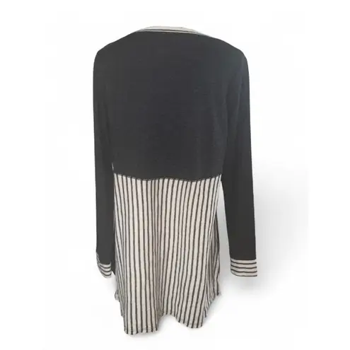 Nebraska Huskers Long Sleeve Shirt Womens M L Gray Red and wite Size undefined