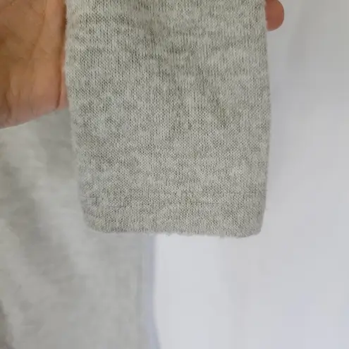 ZARA  Grey Mock Neck Long Sleeve Cropped Pullover Fuzzy Knit Sweater Size Medium