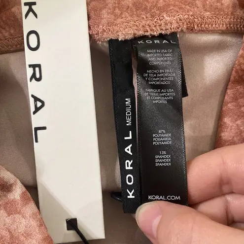 Koral slalom reptile sand high rise biker shorts size M