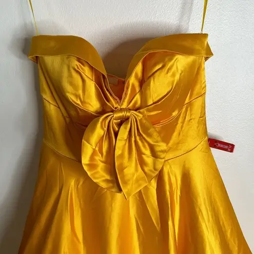 Mac Duggal BOW SWEETHEART STRAPLESS A LINE GOWN belle dress size 6 Style #67995