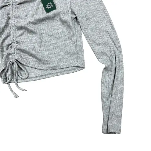 Wild Fable  Women's Gray Long Sleeve Ruched Cropped T-Shirt - Size Medium - NWT
