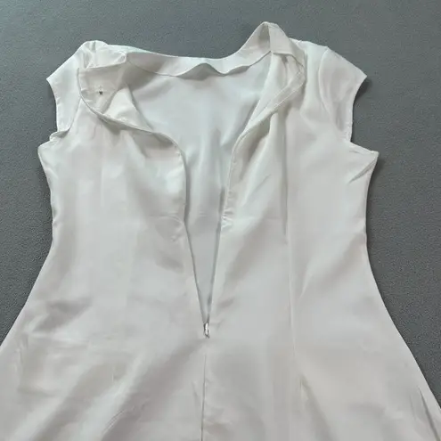 White Sheath Dress Cap Sleeve Back Zipper Pockets Size M Classic Knee Lenght Size M