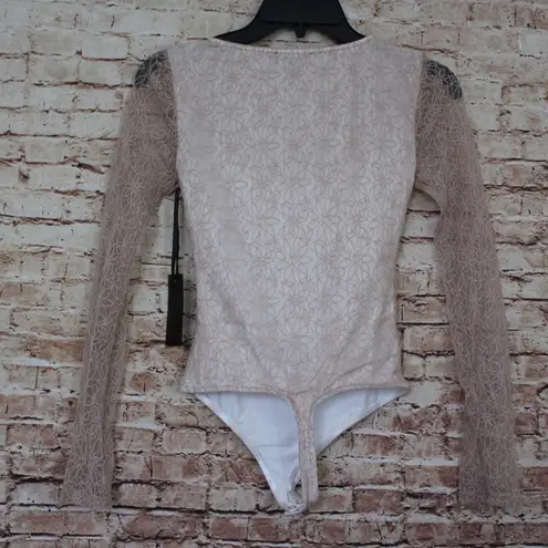 H:ours Host pick 🎉 | Jette Bodysuit Champagne lace floral