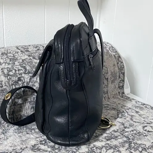 Tignanello Leather Backpack Crossbody Bag in Black