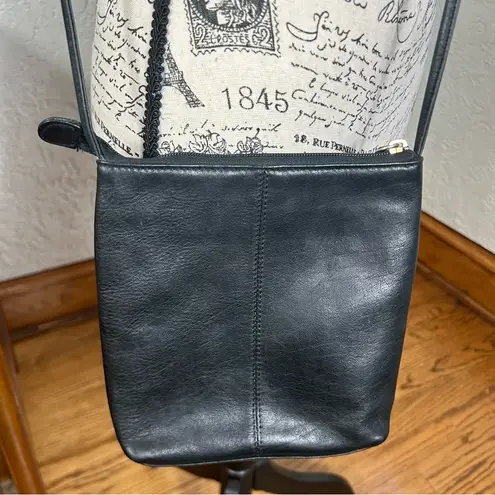 STONE MOUNTAIN Black Leather Crossbody Minimalist Purse