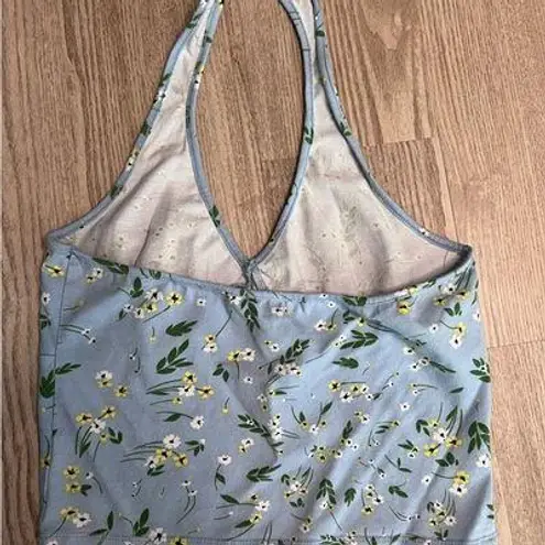 Baby blue floral halter top. Blue floral crop top Size L