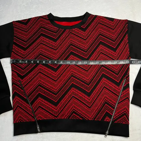 Women's Crewneck Chevron Sweatshirt Size Medium Trendy Colorful Casual Y2K Red