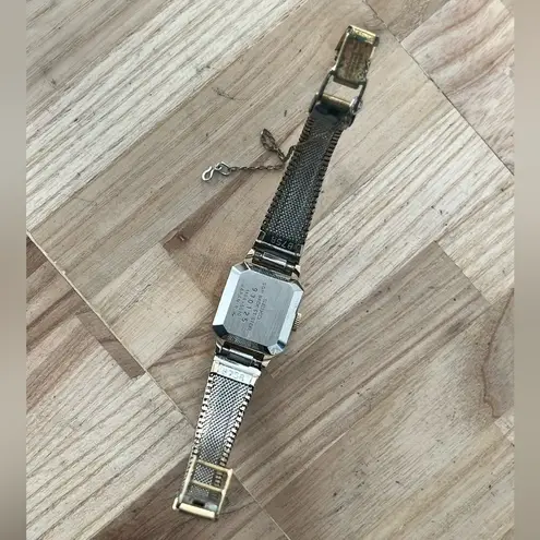 Seiko SGP Gold Plated Vintage Ladies Watch Mechanical Winding Gold Dial