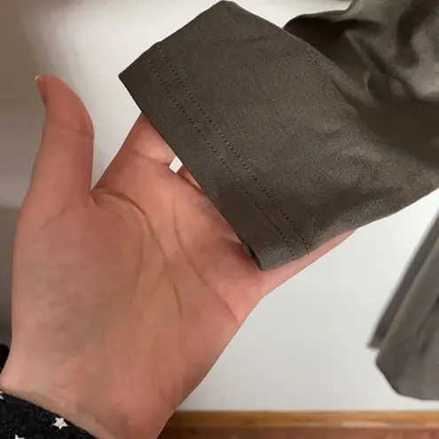 Ryllace olive long sleeve basic t