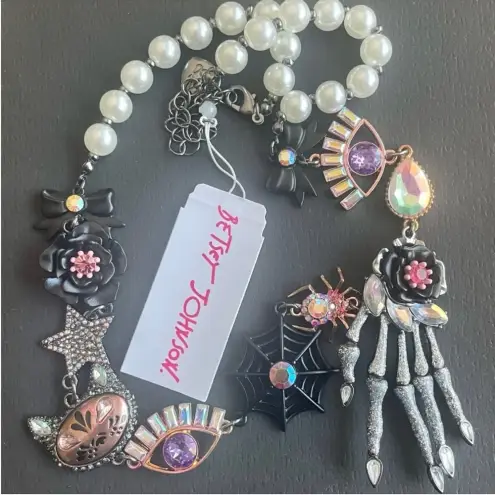 Betsey Johnson NWT  Halloween Necklace Rare