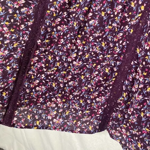 simply styled Long Sleeve Floral V-Neck Crochet Lace Peasant Blouse Medium Top