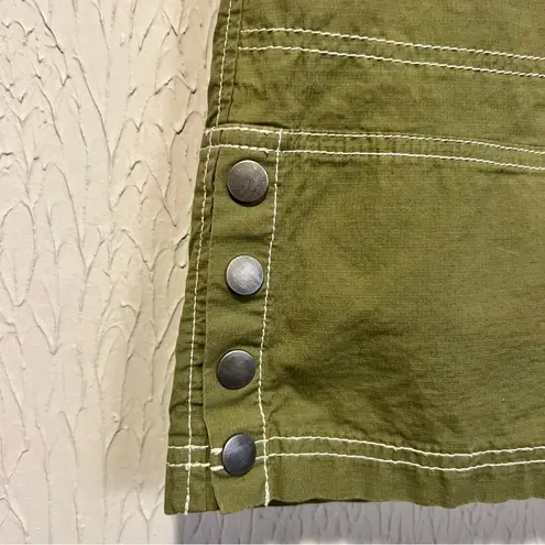 Title Nine OLIVE GREEN Brash Skirt size 8