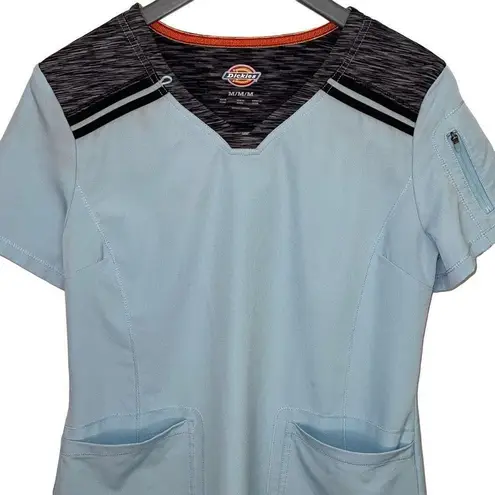Dickies #DK740-Skylight. V-Neck Top. Scrub Medical Size Medium