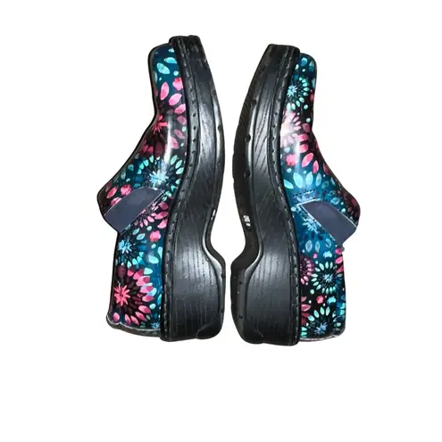 Klogs Naples Women’s Clogs 7.5M Floral Leather Slip Resistant Comfort Used Size 7.5