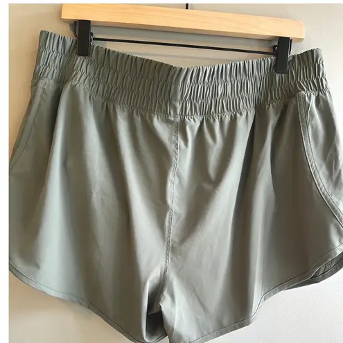 None Athletic Running Shorts Elastic Waist Activewear Olive Green Sportswear