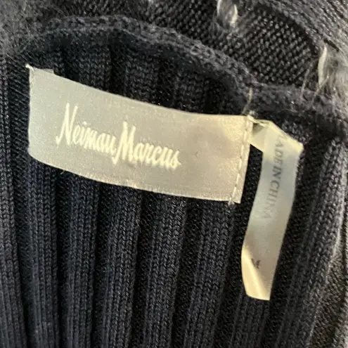 Neiman Marcus  Navy Rabbit Fur detailed ribbed cardigan size medium - Image 5