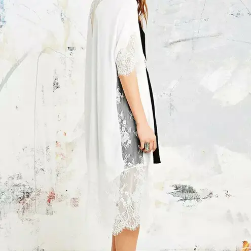 Pins & Needles Lace Longline Kimono White Jacket Medium Urban Outfitters…
