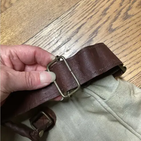 Primitive canvas purse. Tan