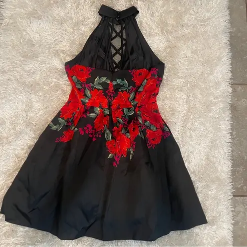 Dear Moon  Halter Dress Black with Red Roses Size 9 Homecoming Wedding Night Out