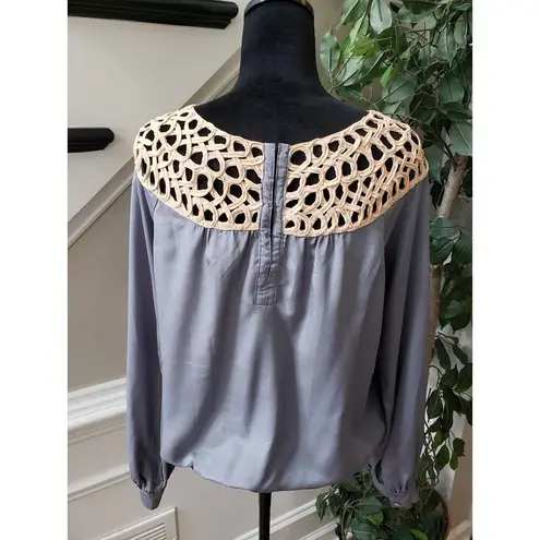 Esley  Women Blue & Beige Open Weave Boho Bohemian Neutral Top Blouse Size Medium