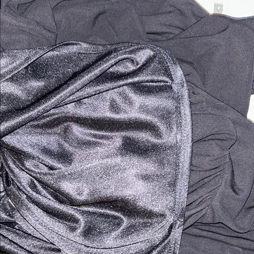 David Meister  Size 8 Black One-Shoulder Dress