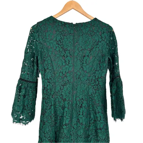 Eliza J Hunter Green Lace Bell Sleeve Short Dress size 2 V Neck NWT