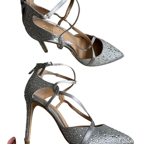 Badgley Mischka Jewel Silver Heels Size 7.5 NEW without box
