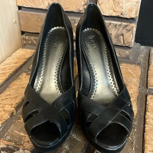 Fioni Black 4” Open Toe Heels Size 9