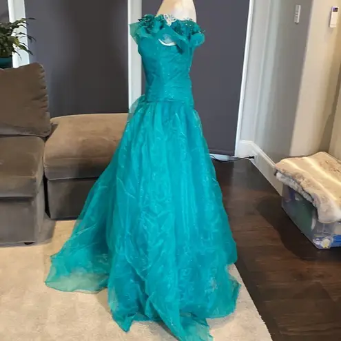 Women’s Fairy Tale Prom Party Dress with Corset Back Size 4 NWT Green