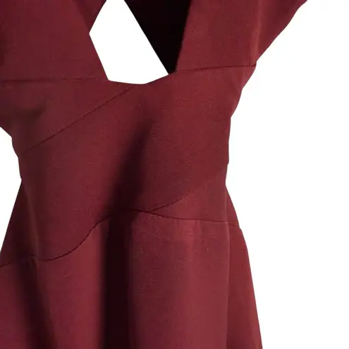 Fame and Partners Firedust Red Plunge Cut Out Sleeveless Slit Gown Size 4