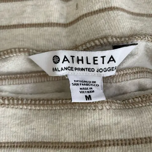 Athleta  Balance Printed Jogger Pant in Oatmeal Heather Camo Size M