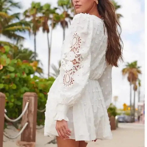 Cami NYC Carolina Floral Applique White Long Sleeve Mini Dress Size Small