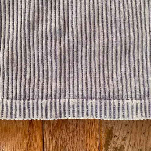 pastel light purple v neck ribbed cropped tank top Size M