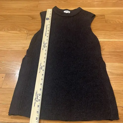 Wilfred Aritzia  women’s gray wool tank sweater size small .