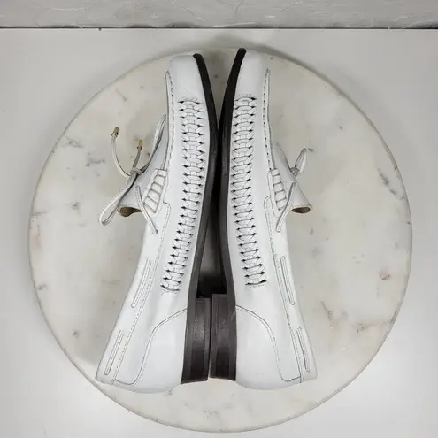 Array Phoenix Leather Loafers Womens 9.5 Narrow White Woven Stitching Slip On