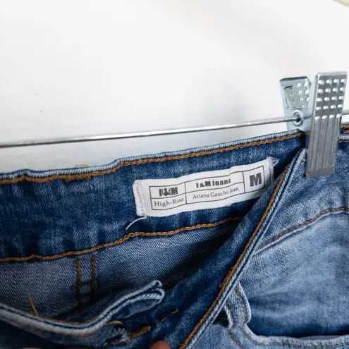 I & M Jeans VTG I&M Womens Jeans Size M Blue High Rise Ariana Gaucho Raw Hem Grunge 90s