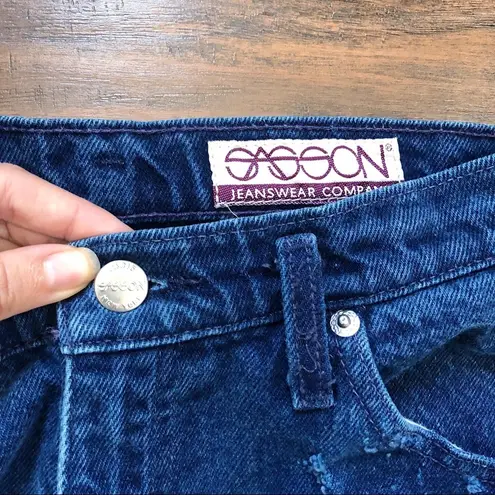 vintage • 1980s Sasson mom jeans dark wash blue indigo distressed ripped frayed Size 28
