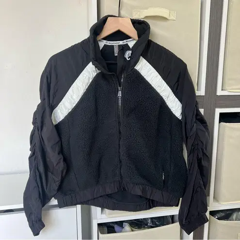 NWOT FP Movement by Free People Amelia Zip Up Fleece Jacket in Black and White Size XS