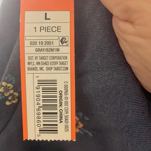 FINAL MARKDOWN Ladies’ NWT Colsie Cropped Sweatshirt (l) Size L